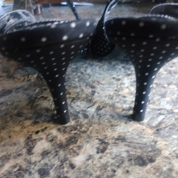 Ralph Lauren Women New Pokla-Dot Kitten Heel Pointed-Toe Pumps Size 6.5B (61) - Picture 4 of 11